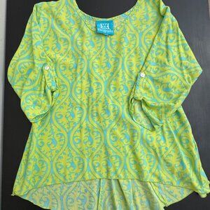 Escapada Lime Green Top Floral Pattern Short Sleeve Top - Size Medium